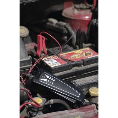 Nabíječka autobaterií 6/12V 4A