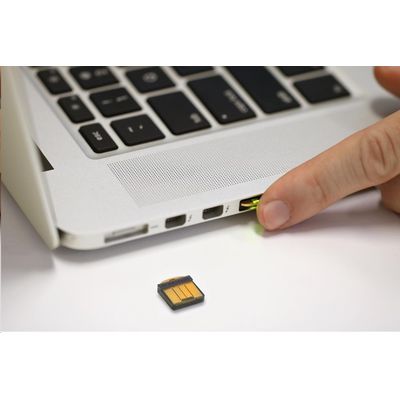 YubiKey 5 Nano - USB-A, klíč/token s vícefaktorovou autentizaci, podpora Smart Card (2FA)