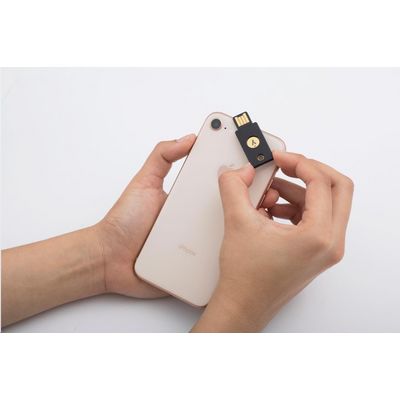 YubiKey 5 NFC - USB-A, klíč/token s vícefaktorovou autentizaci, podpora Smart Card (2FA)