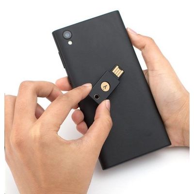YubiKey 5 NFC - USB-A, klíč/token s vícefaktorovou autentizaci, podpora Smart Card (2FA)
