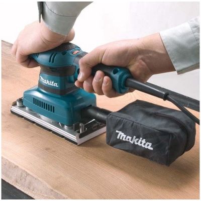 Makita BO3711 Vibrační bruska s regulací 190W, 185x93mm