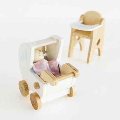 Le Toy Van Set miminko s příslušenstvím nový design