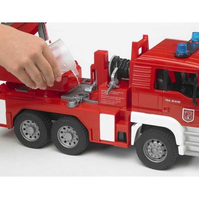 Bruder Hasičské auto MAN 1:16