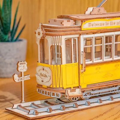 RoboTime dřevěné 3D puzzle Historická tramvaj