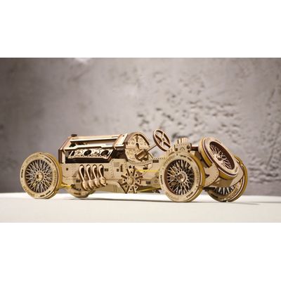 Ugears 3D dřevěné mechanické puzzle U9 Auto (Grand Prix)