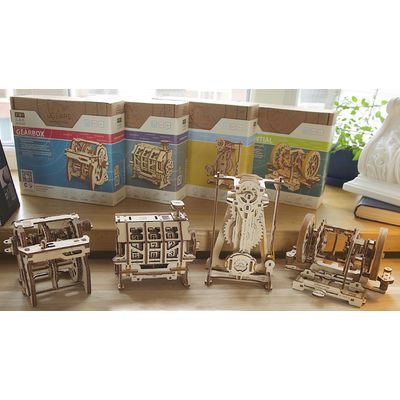 Ugears 3D dřevěné mechanické puzzle STEM výuková převodovka