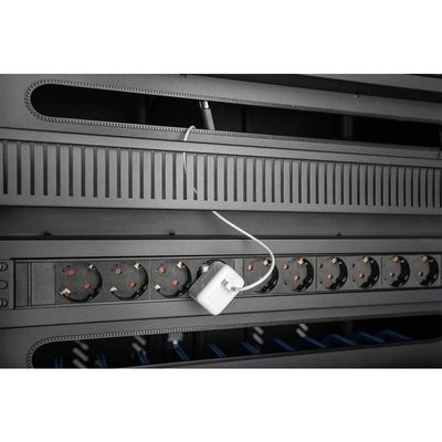 DIGITUS Nabíjecí vozík pro notebooky a tablety, 30 nabíjecích základen, vhodné až pro 15,6 ” zařízení vč. USB, PDU
