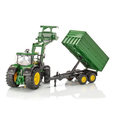 Bruder Traktor John Deere 7R 350 s čelním nakladačem a tandemovým přepravním přívěsem
