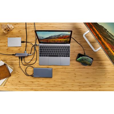 Epico USB-C HUB SLIM (4K HDMI & Ethernet) - silver, black cable