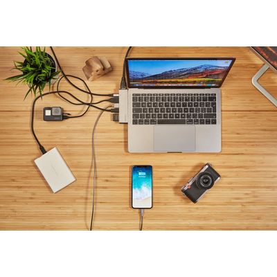 Epico USB-C HUB PRO - silver