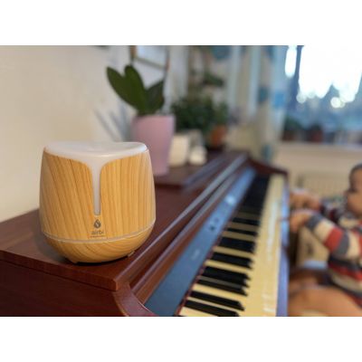 Aroma difuzér s bluetooth reproduktorem a osvětlením Airbi SONIC - světlé dřevo