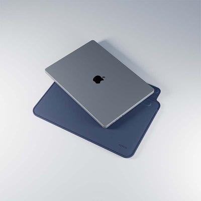 EPICO Kožený obal pro Apple MacBook Air/Pro 13,3 - tmavě modrý