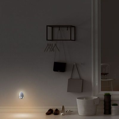 Solight Noční LED světélko s pohybovým a světelným sensorem 0,5W, 3000K, 230V