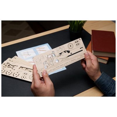 Ugears 3D dřevěné mechanické puzzle Brave UA Tractor