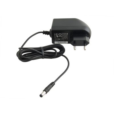 Napájecí adaptér univerzální 12V 2A 24W VI, konektor 5,5mm x 2,5mm polarita normální