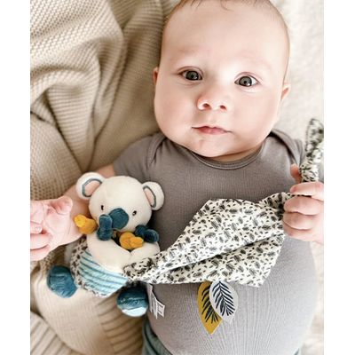 Doudou Dárková sada - plyšová koala Yoca a muchlánek