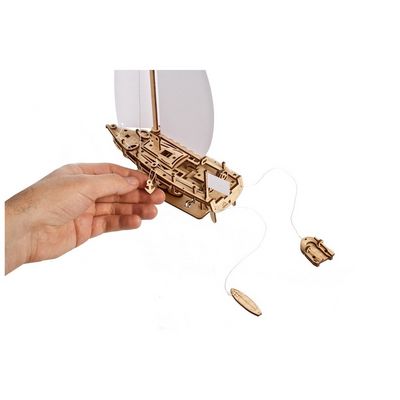 Ugears 3D dřevěné mechanické puzzle Jachta The Ocean Beauty