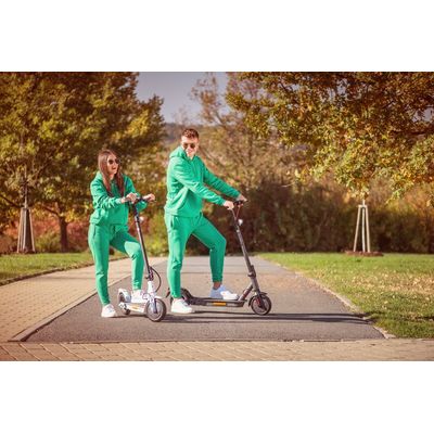 GoGEN GOGS611B VOYAGER ENERGY S611B, černá, APP