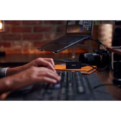 Kingston SSD XS1000 1TB černý