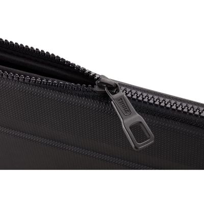 Thule Gauntlet 4 pouzdro na 16 Macbook Pro TGSE2357 - černé