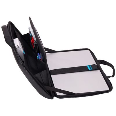 Thule Gauntlet 4.0 brašna na 16 MacBook Pro TGAE2357 - černá