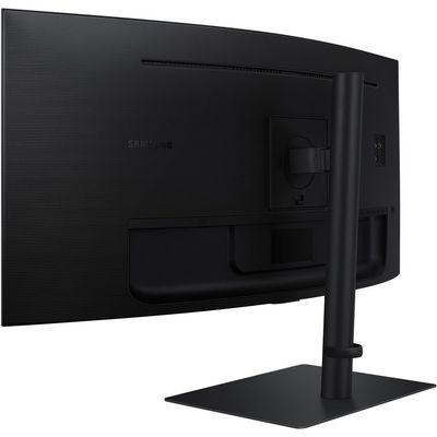 34 Samsung ViewFinity S65UC