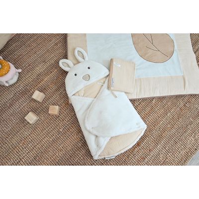 Doudou Plyšová bílá dečka s kapucí Happy Wild 70 cm