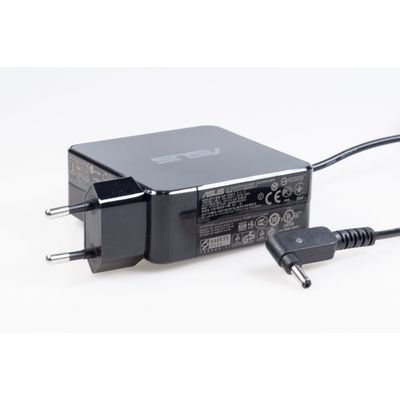 NANO originální zdroj pro Asus 19V 3.42A 65W, konektor 1.35x4.0mm úhlový