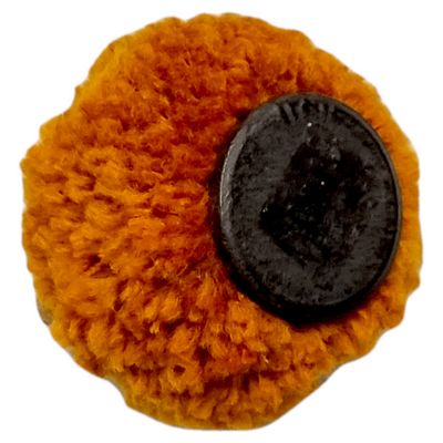 2Kids Toys Dřevěná magnetka velká pompon Opice