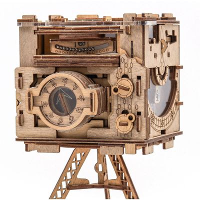 iDventure Hlavolam úniková místnost Sherlocks Camera