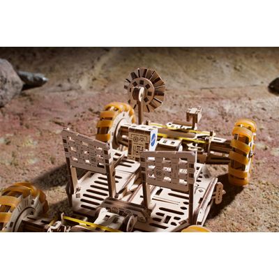 Ugears 3D dřevěné mechanické puzzle NASA, Lunární vozítko
