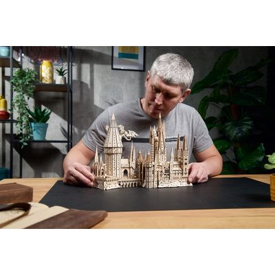 Ugears 3D dřevěné mechanické puzzle Hrad Bradavice, Harry Potter