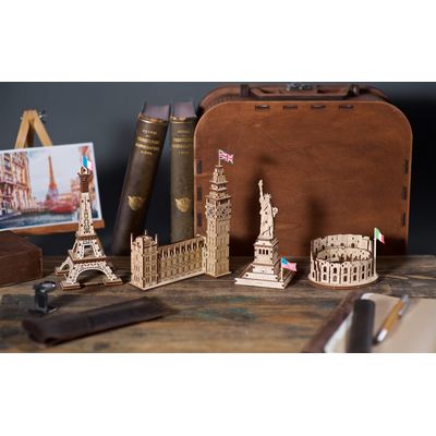 Ugears 3D dřevěné mechanické puzzle Eiffelova věž