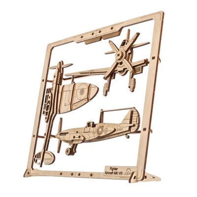 Ugears 2,5D dřevěné mechanické puzzle Stíhací letadlo