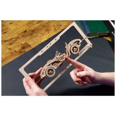 Ugears 2,5D dřevěné mechanické puzzle Roadster MK3