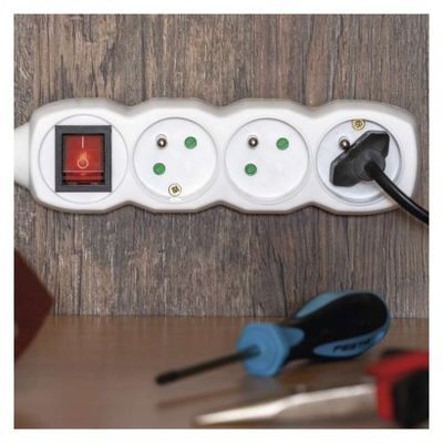 Prodlužovací kabel 5 m / 5 zásuvek / s vypínačem / bílý / PVC / 1,5 mm2