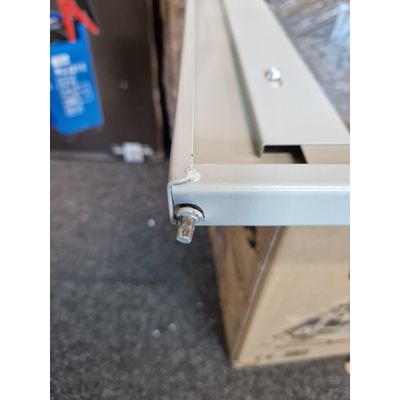 DATACOM 19 nástěnný rozvaděč jednodílný 9U/450mm šedý - rozbalené / použité