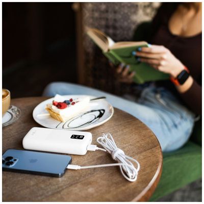Powerbanka FIXED Zen 20 s LCD displejem a výstupem PD 20W, 20 000 mAh, bílá