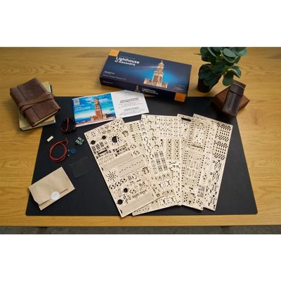 Ugears 3D dřevěné mechanické puzzle Alexandrijský maják