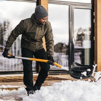 Fiskars Hrablo na sníh X-SERIE 53cm 143cm