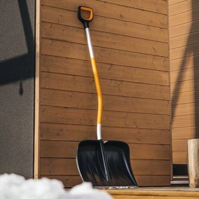 Fiskars Hrablo na sníh X-SERIE 53cm 143cm