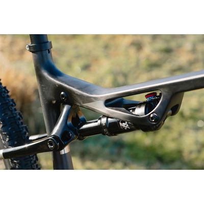 Celoodpružené kolo MMR KENTA 10 - Carbon N Chrome - vel.M 24/2025