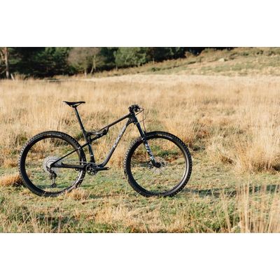 Celoodpružené kolo MMR KENTA 10 - Carbon N Chrome - vel.L 24/2025