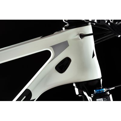 Celoodpružené kolo MMR KENTA 00 - Pearlwhite N Black - vel.M / 24/2025