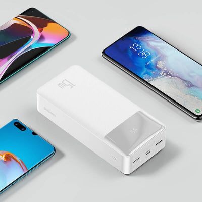 Baseus Bipow powerbanka s digitálním displejem 30000mAh 15W bílá
