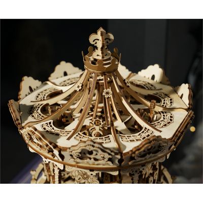 RoboTime 3D skládačka hrací skříňky Romantický kolotoč