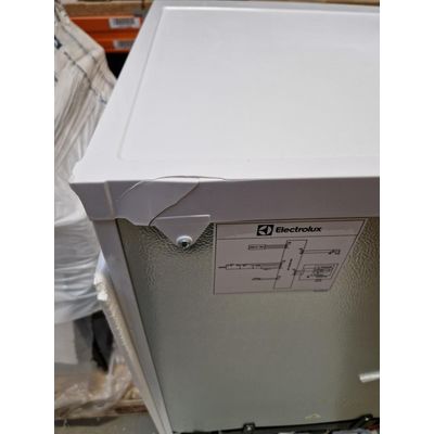 Electrolux LXB1SE11W0 - rozbalené / použité