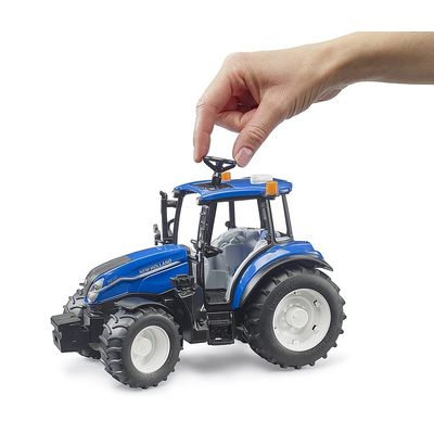 Bruder Traktor New Holland T5.120